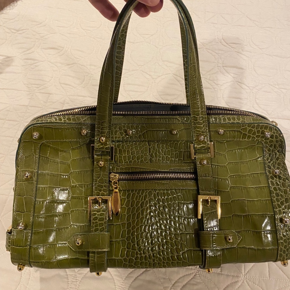 Authentic Vintage Jennifer Scott Olive Embossed Leather With Gold Hardware.